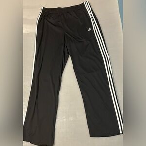 Adidas Vtg Men's Track Pants w/Drawstring Waistband and Side Pockets Men’s XL